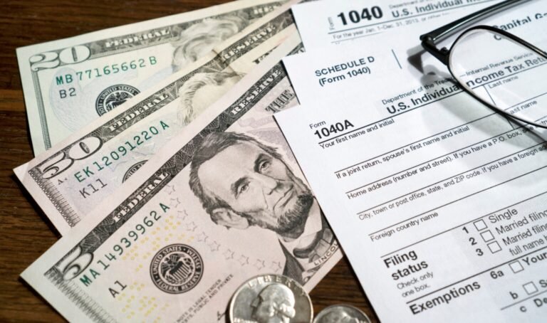 Taxes illustration (via Flicker | CC-BY-SA 2.0)